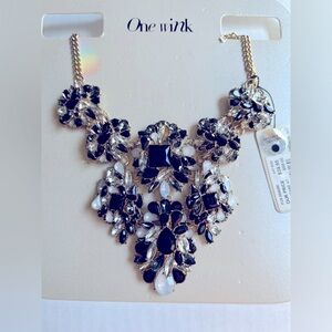 One Wink women’s statement necklace NWT